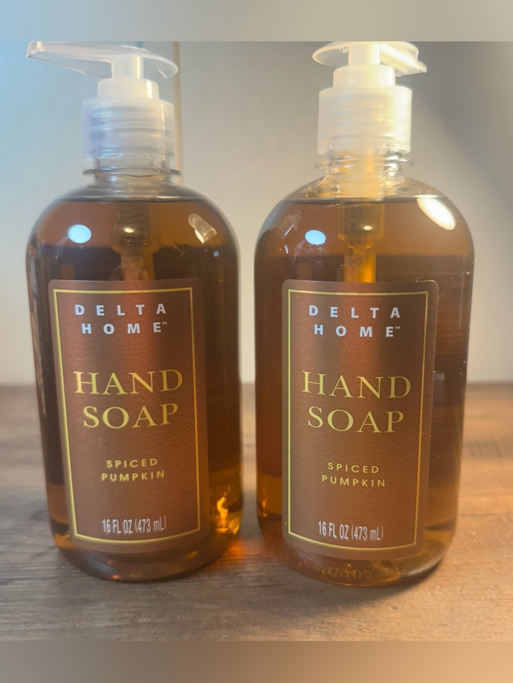 2 Delta Home SPICED PUMPKIN Liquid Hand Soap Soaps Pump Bottle 16 FL oz. NEW
